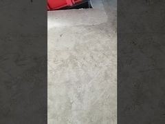 Linha de produção de triturador de algas marinhas, depois de esmagar, ele vai para a tela do tambor para remover pedras pequenas