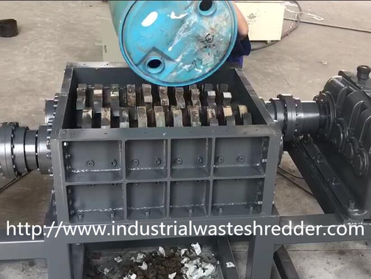 Bom preço. O ANIMAL DE ESTIMAÇÃO plástico Buckets o eixo do dobro da máquina da retalhadora de resíduos sólidos anticorrosivo on-line