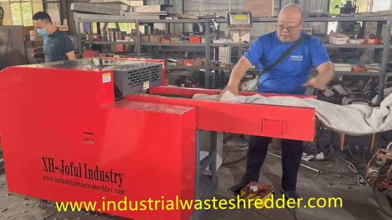 Bom preço. 800F sucata têxtil triturador motor de corte 7.5KW pequena máquina de trituração para tecidos triturador de entrada transportador 1400 * 330mm comprimento * largura triturador de lençóis de cama on-line