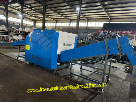 Bom preço. Máquina de corte de papel de pasta de madeira 1600F triturador de papel de resíduos com capacidade de 1000 kg / h e comprimento de transportador personalizado on-line