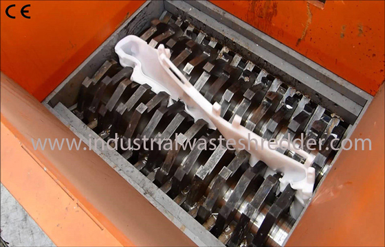 Bom preço. Máquina feita sob encomenda da retalhadora do metal da cor, retalhadora alta do cilindro de aço do desperdício do torque on-line