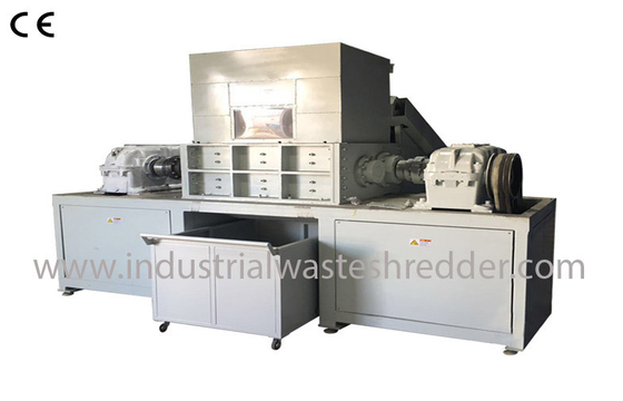 Bom preço. Lâmina plástica do projeto da retalhadora Waste V da velocidade lisa para protuberâncias/tubulações plásticas on-line