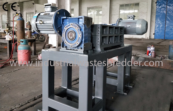Bom preço. Retalhadora Waste das peças de automóvel/máquina plásticas do triturador para grandes materiais duros on-line