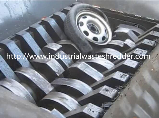 Bom preço. Eixo do dobro da retalhadora do pneu do desperdício da borracha da sucata com o torque alto que Shredding on-line