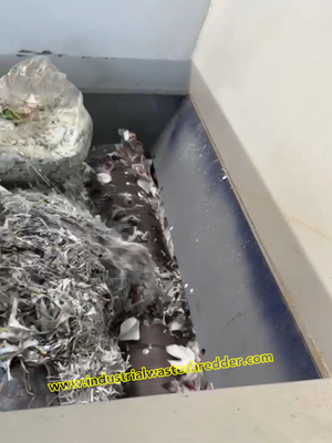Bom preço. Máquina de trituração de papel de papel de alumínio de alta eficiência triturador para resíduos de filme de alumínio em papel de fábrica capacidade de trabalho pesado 1000 kg por hora on-line